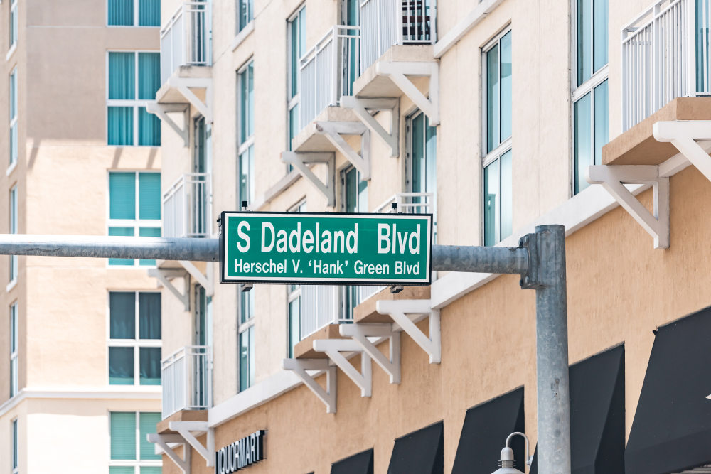 Dadeland Blvd street sign